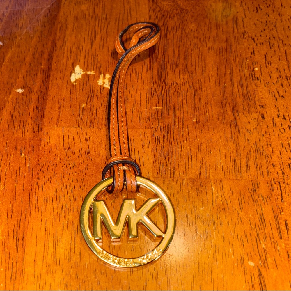 Michael Kors Bag Hanger Gold With Black Leather